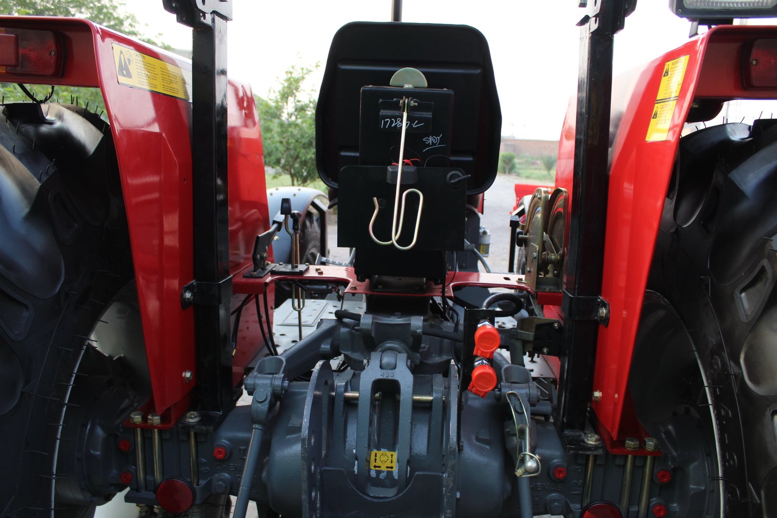 MF385 4WD